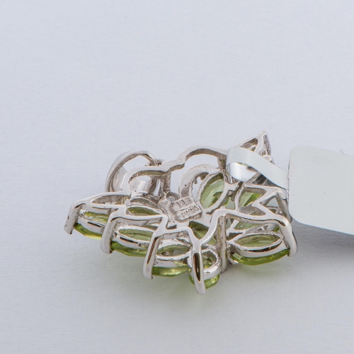 155 - 4.33 Ct Hunan Peridot and White Topaz Silver Pendant, Sterling Silver, Limited Edition 1 of 350 Piec... 