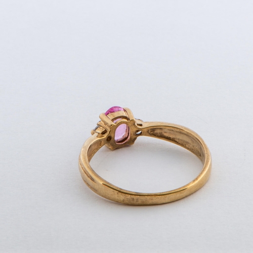 167 - 0.56 Cts Natural Pink Sapphire and Diamond Gold Ring, 9K Gold, Size N to O 

  Metal: Yellow Gold 9K... 