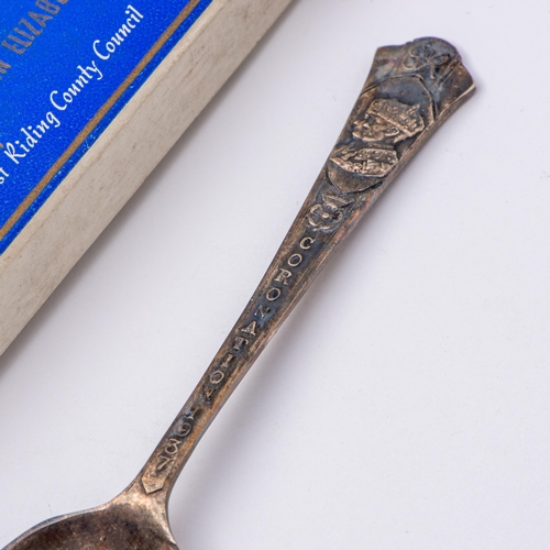 184 - One Tea Spoon from Coronation of King George VI and Queen Elizabeth from May 1937 and One Pen from K... 