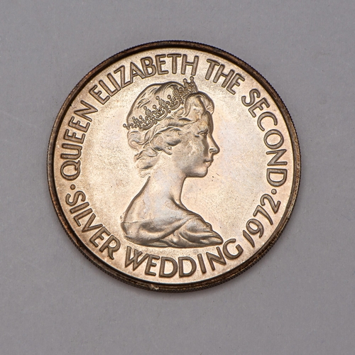 202 - 1972 - 2 Pounds - Elizabeth II Silver Wedding, Silver 925, Encapsulated 

  Metal: Silver 925 
 

  ... 