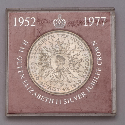 227 - 1980 Queen Mother 80th Birthday 25p Commemorative Crown Coin, Copper - Nickel, Encapsulated 

  Meta... 