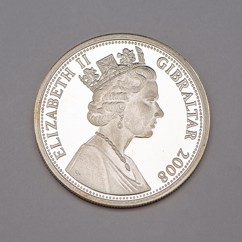 261 - Five Pounds 2008 - Lest we Forget WW I themed with Cementery, Elizabeth II Silver Commemorative Coin... 