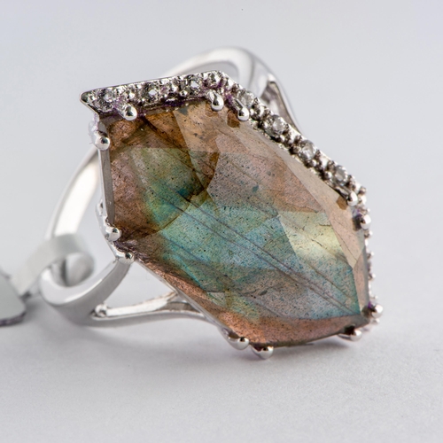 167 - 13.80 Ct Natural Labradorite and White Topaz Silver Ring, Silver 925, Limited Edition 1 of 99 Pieces... 