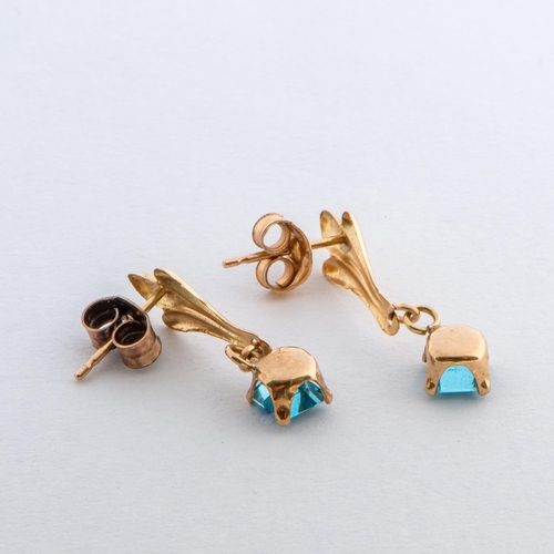 177 - 0.82 Cts Sky Blue Topaz Gold Earrings, 9K Gold, Post - Back Clasps 

  Metal: Yellow Gold 9K/375 
 
... 