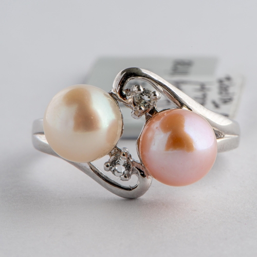 186 - Freshwater Cultured Pearl and White Topaz Silver Ring, Silver 925, Limited Edition 1 of 199 Pieces, ... 