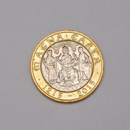 201 - 2015 Magna Carta Two Pounds Coin Error Circulated. No Dots on the Obverse 

  Metal: Nickel-Brass, C... 