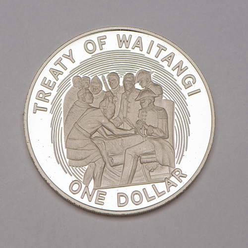 237 - 1 Dollar - Elizabeth II 3rd Portrait; Treaty of Waitangi, 1990, Silver Proof Coin, Copper - Nickel, ... 