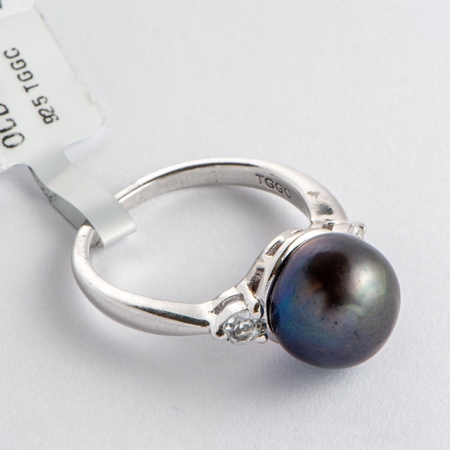 250 - Peacock Freshwater Cultured Pearl and White Topaz Silver Ring, Silver 925, Limited Edition 1 of 145 ... 