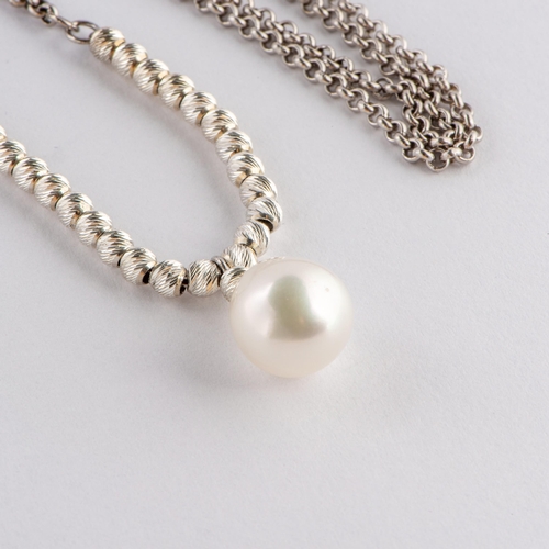 281 - Freshwater Cultured Pearl Silver Necklace, Silver 925, TGGC Certificate of Authenticity 

  Metal: S... 