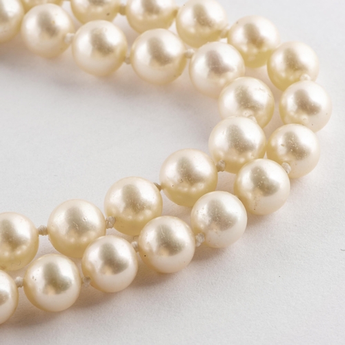 298 - Akoya Pearls and Diamond Gold Necklace, Gold 375/9K 

  Metal: Gold 375/9K 
 

  Weight: 22.40 gram ... 