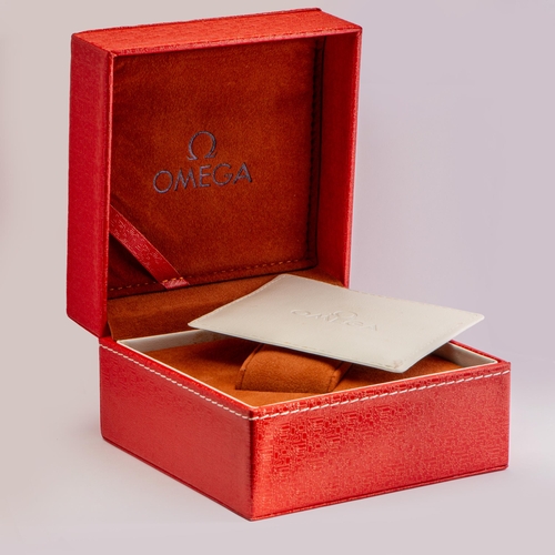 302 - Original Omega Watch Box, With original Omega Guarantee and Certificate cards. 13.6x13.6 mm 
Conditi... 