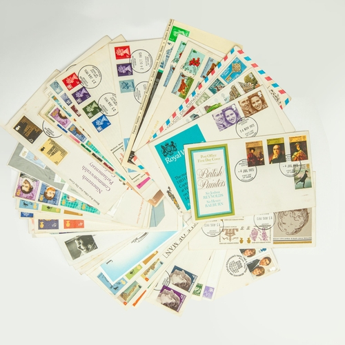 56 - About 60 UK postal cards and stamps collection 

  Condition: Various condition, from average to ver... 