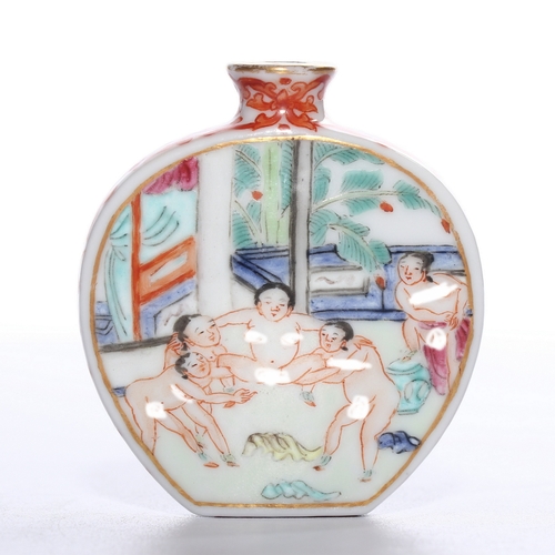 20046 - A Chinese snuff bottle, Qing Daynasty Pr.  Size:(Height5.5cm, Width5cm) Condition:(Good Condition, N... 