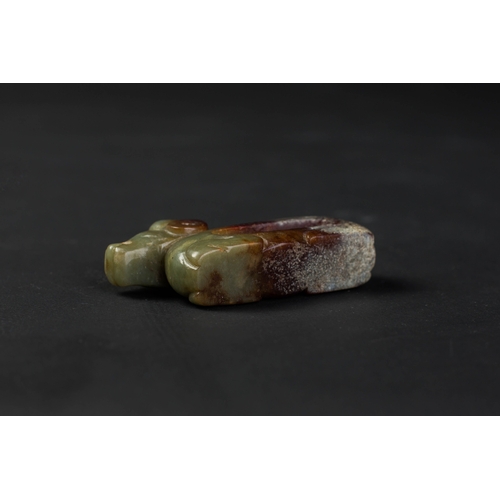 20084 - A Chinese jade ornament, 18th/19th Pr Size:(Length8.6cm, Height4.5cm, Weight121g) Condition:(Good Co... 