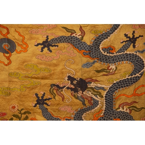 20113 - A Chinese KE silk, 19th Pr. Size:(Width120cm, Length93cm) Condition:(Good Condition, no repairment, ... 