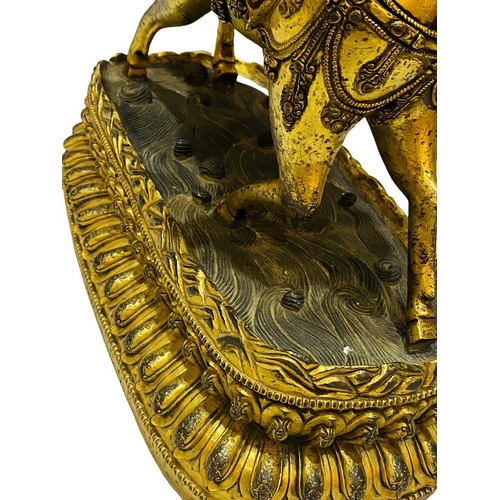 20116 - A Chinese bronze made gilt Buddaha, 16/17th Century Pr. Size:(Height44cm) Condition:(Good Condition,... 