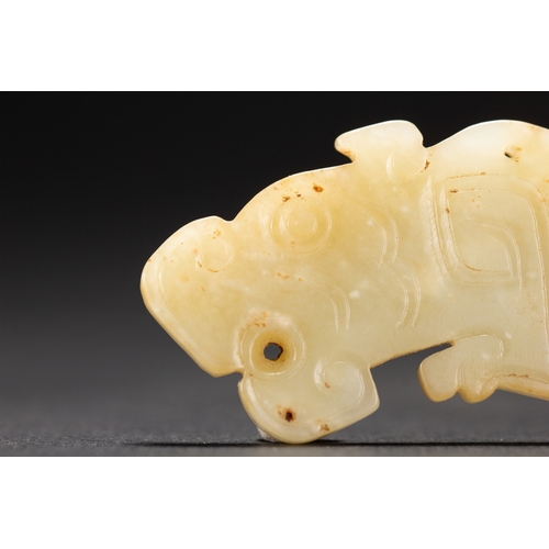 20119 - A Chinese jade ornament, 18th/20th Pr Size:(Width3cm, Length7.5cm, Weight20g) Condition:(Good Condit... 