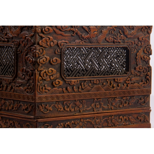 20127 - A Chinese huanghuali box, 18th Pr. Size:(Height21cm, Width24cm, Length48cm, Weight5250g) Condition:(... 