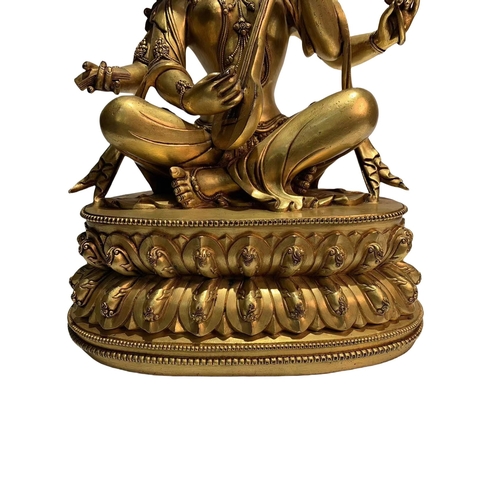 20134 - A Chinese bronze made gilt Buddaha, 16/17th Century Pr. Size:(Height29cm, Width20cm, Depth14.5cm) Co... 