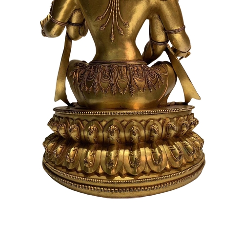 20134 - A Chinese bronze made gilt Buddaha, 16/17th Century Pr. Size:(Height29cm, Width20cm, Depth14.5cm) Co... 