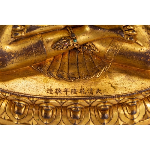 20136 - A Chinese gilt bronze buddaha, 17th Pr. Size:(Height27cm, Width11.5cm, Length18cm, Weight3000g) Cond... 