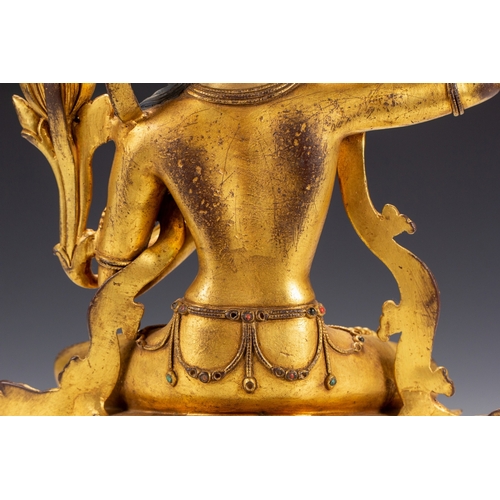 20136 - A Chinese gilt bronze buddaha, 17th Pr. Size:(Height27cm, Width11.5cm, Length18cm, Weight3000g) Cond... 