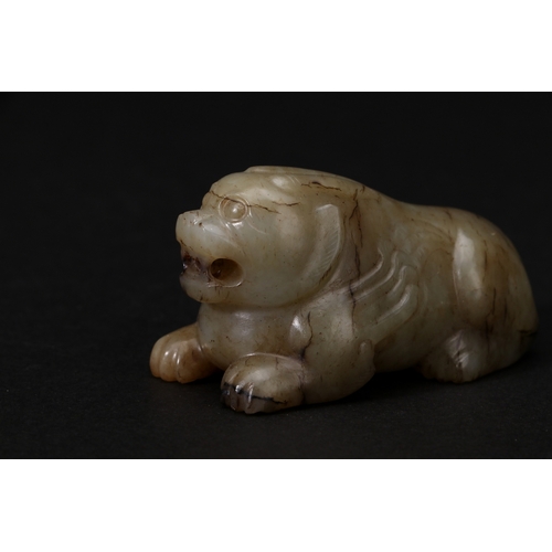 20141 - A Chinese jade ornament, 18th/19th Pr Size:(Length6.5cm, Width3.5cm, Height3.5cm, Weight104g) Condit... 