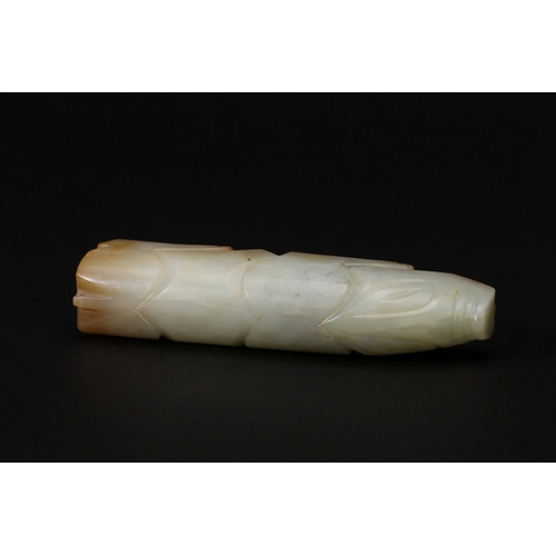 20148 - A Chinese jade ornament, 18th/19th Pr Size:(Length11.8cm, Width2.6cm, Height2.8cm, Weight179g) Condi... 