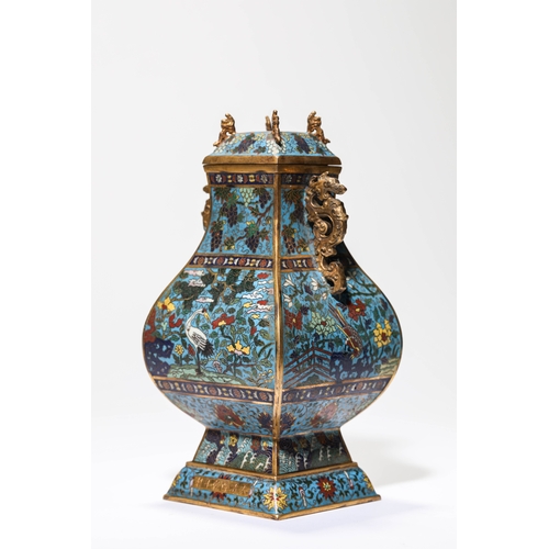 20174 - A Chinese bronze Cloisonne vase,  16/17th Century Pr. Size:(ÖØ2786g¿í11cm¸ß22.5cm) Condition:(Good C... 