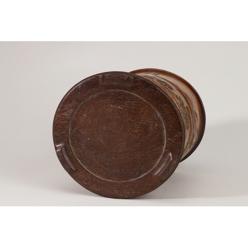 20189 - A Chinese bamboo brush pot, 18th/19th Pr Size:(Length15.3cm, Width14.2cm, Height18cm, Weight634g) Co... 