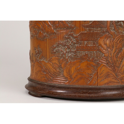 20189 - A Chinese bamboo brush pot, 18th/19th Pr Size:(Length15.3cm, Width14.2cm, Height18cm, Weight634g) Co... 