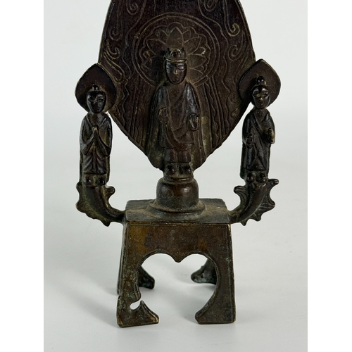 20208 - A Chinese bronze buddaha, Ming Daynasty Pr.  Size:(Height 10.5cm, Width8cm) Condition:(Good Conditio... 