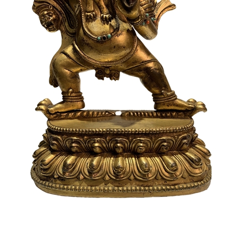 20230 - A Chinese bronze made gilt Buddaha, 16/17th Century Pr. Size:(Height23cm, Width16cm, Depth9.5cm) Con... 