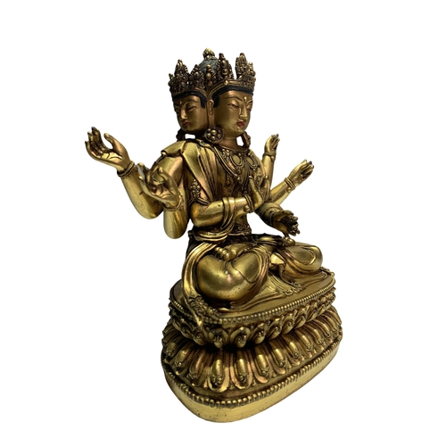 20232 - A Chinese bronze made gilt Buddaha, 16/17th Century Pr. Size:(Height19cm, Width11cm, Depth8cm) Condi... 