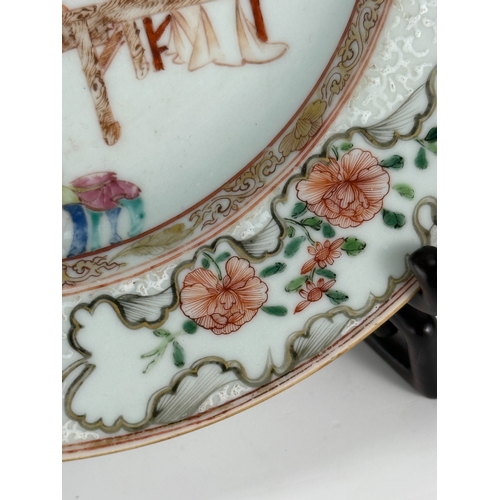 20234 - A Chinese Famille Rose dish, Qian Long Pr.  Size:(MD22.3cm) Condition:(Good Condition, No Hairlines,... 