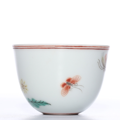 20236 - A Chinese famille Rose cup, Kang Xi Pr.  Size:(Height4.3cm, Mouth Diamter6cm) Condition:(Good Condit... 