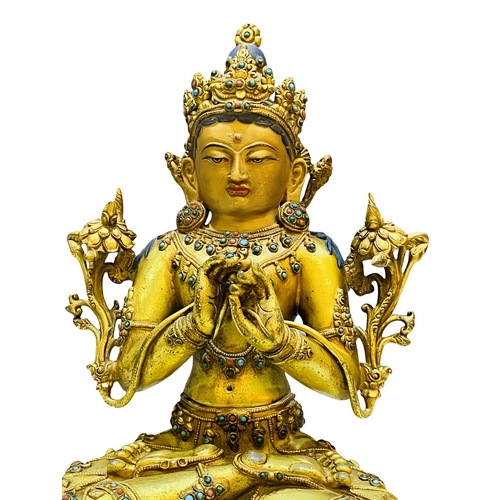 20259 - A Chinese bronze made gilt Buddaha, 16/17th Century Pr. Size:(Height30cm) Condition:(Good Condition,... 