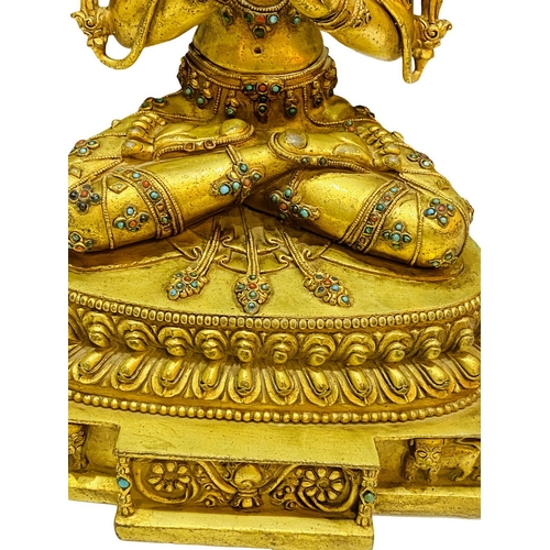 20259 - A Chinese bronze made gilt Buddaha, 16/17th Century Pr. Size:(Height30cm) Condition:(Good Condition,... 