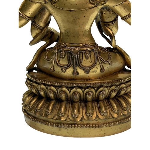 20269 - A Chinese bronze made gilt Buddaha, 16/17th Century Pr. Size:(Height19cm, Width11cm, Depth8cm) Condi... 