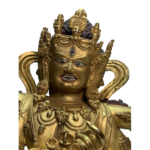 20270 - A Chinese bronze made gilt Buddaha, 16/17th Century Pr. Size:(Height30cm, Width18.5cm, Depth15.5cm) ... 