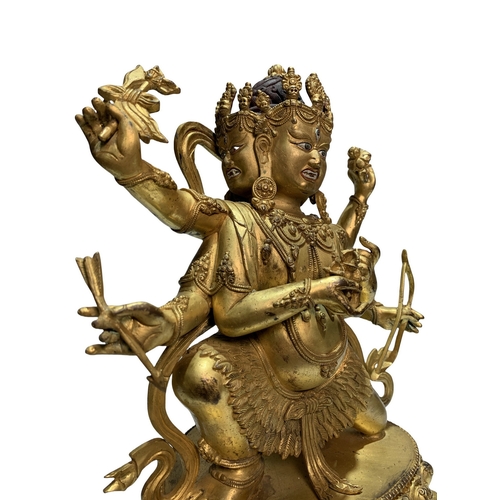 20270 - A Chinese bronze made gilt Buddaha, 16/17th Century Pr. Size:(Height30cm, Width18.5cm, Depth15.5cm) ... 