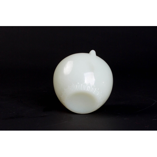 20271 - A Chinese jade ornament, 18th/19th Pr Size:(Height8cm, Width10cm, Weight386g) Condition:(Good Condit... 