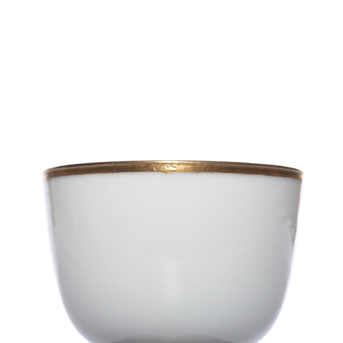 20274 - A Chinese gilt white cup, Kang Xi Pr.  Size:(Height3.8cm, Mouth Diamter4.2cm) Condition:(Good Condit... 