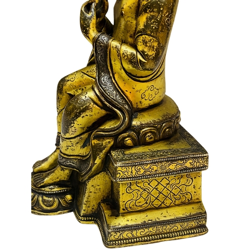 20285 - A Chinese bronze made gilt Buddaha, 16/17th Century Pr. Size:(Height22cm) Condition:(Good Condition,... 