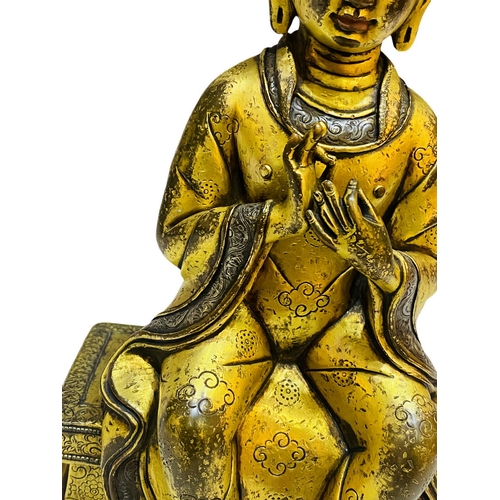 20285 - A Chinese bronze made gilt Buddaha, 16/17th Century Pr. Size:(Height22cm) Condition:(Good Condition,... 