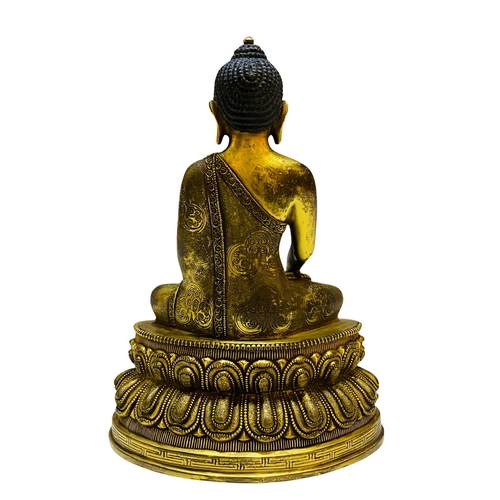 20286 - A Chinese bronze made gilt Buddaha, 16/17th Century Pr. Size:(Height16cm) Condition:(Good Condition,... 