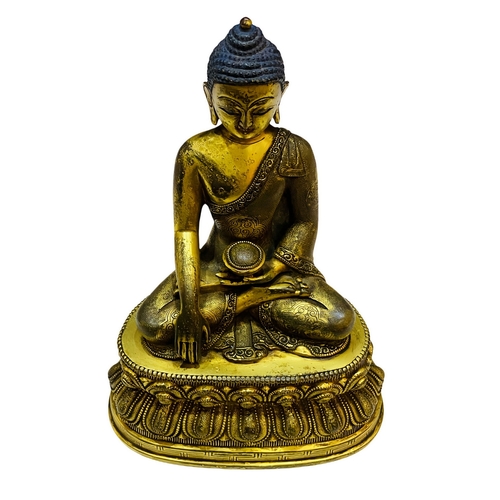 20286 - A Chinese bronze made gilt Buddaha, 16/17th Century Pr. Size:(Height16cm) Condition:(Good Condition,... 