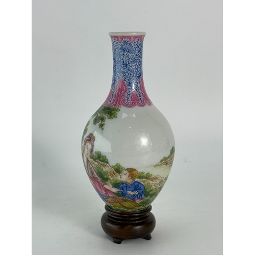 20307 - A Chinese enamel vase, Qian Long Pr.  Size:(H12cm, MD2.5cm) Condition:(Good Condition, No Hairlines,... 