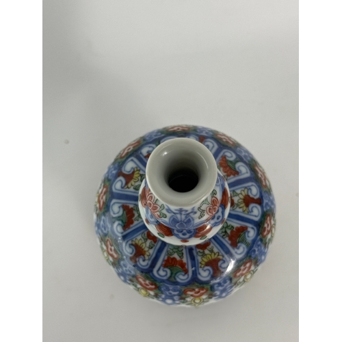 20308 - A Chinese douchai vase, Qing Daynasty Pr.  Size:(H14.5cm) Condition:(Good Condition except Mouth has... 