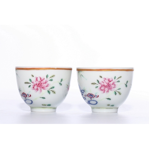 20324 - A pair of Chinese cups, Qing Daynasty Pr.  Size:(Height3.3cm, Mouth Diameter5cm) Condition:(Good Con... 